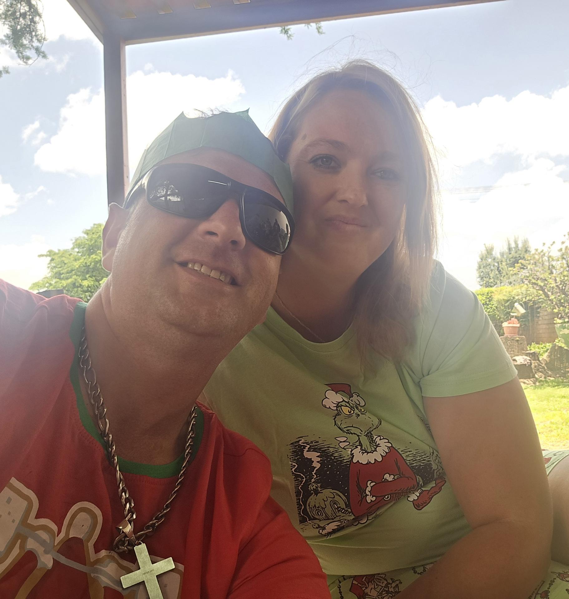 Swinger member near Bellville