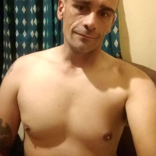 Swinger member near Alberton