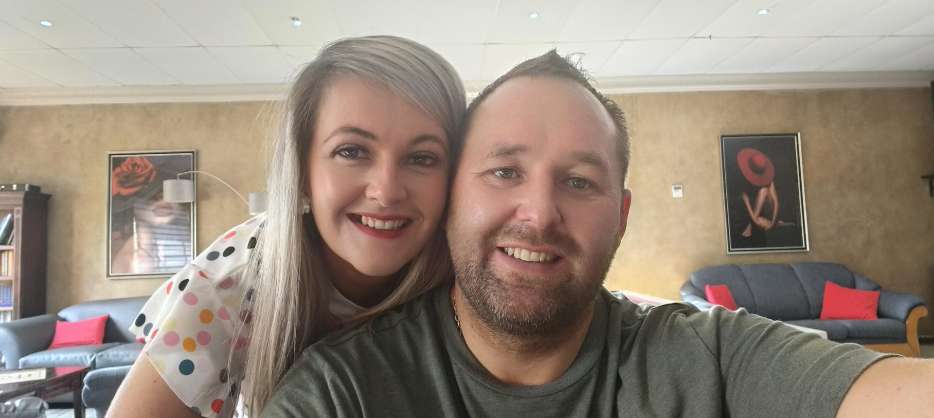 Swinger member near Alberton